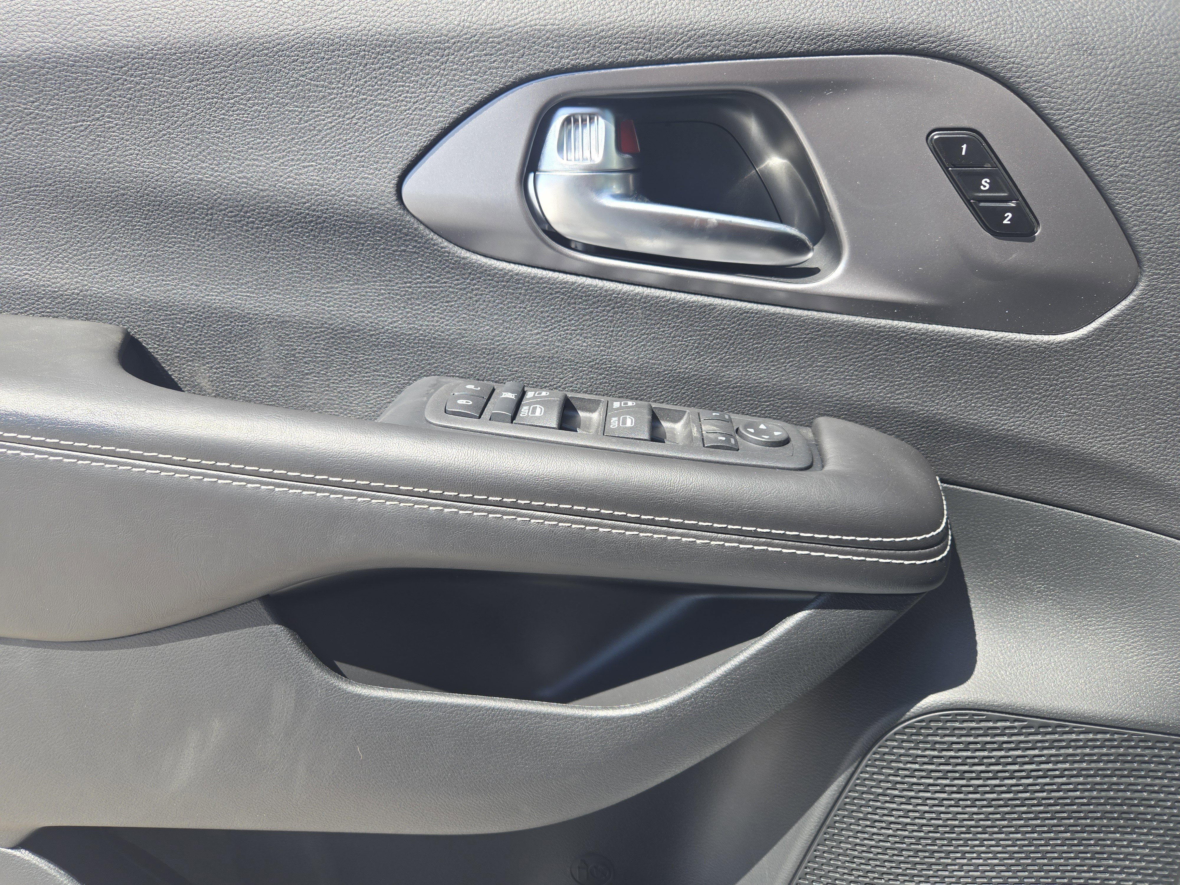 New 2026 Chrysler Pacifica Select image 17