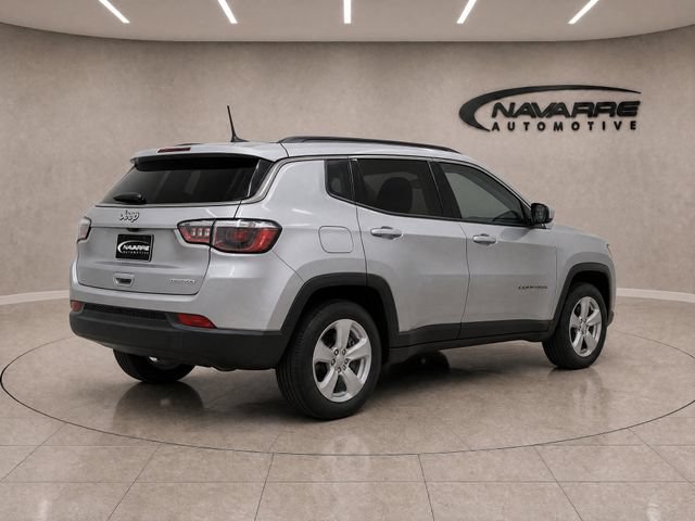 Used 2022 Jeep Compass Latitude w/ Sun and Sound Group FWD image 9