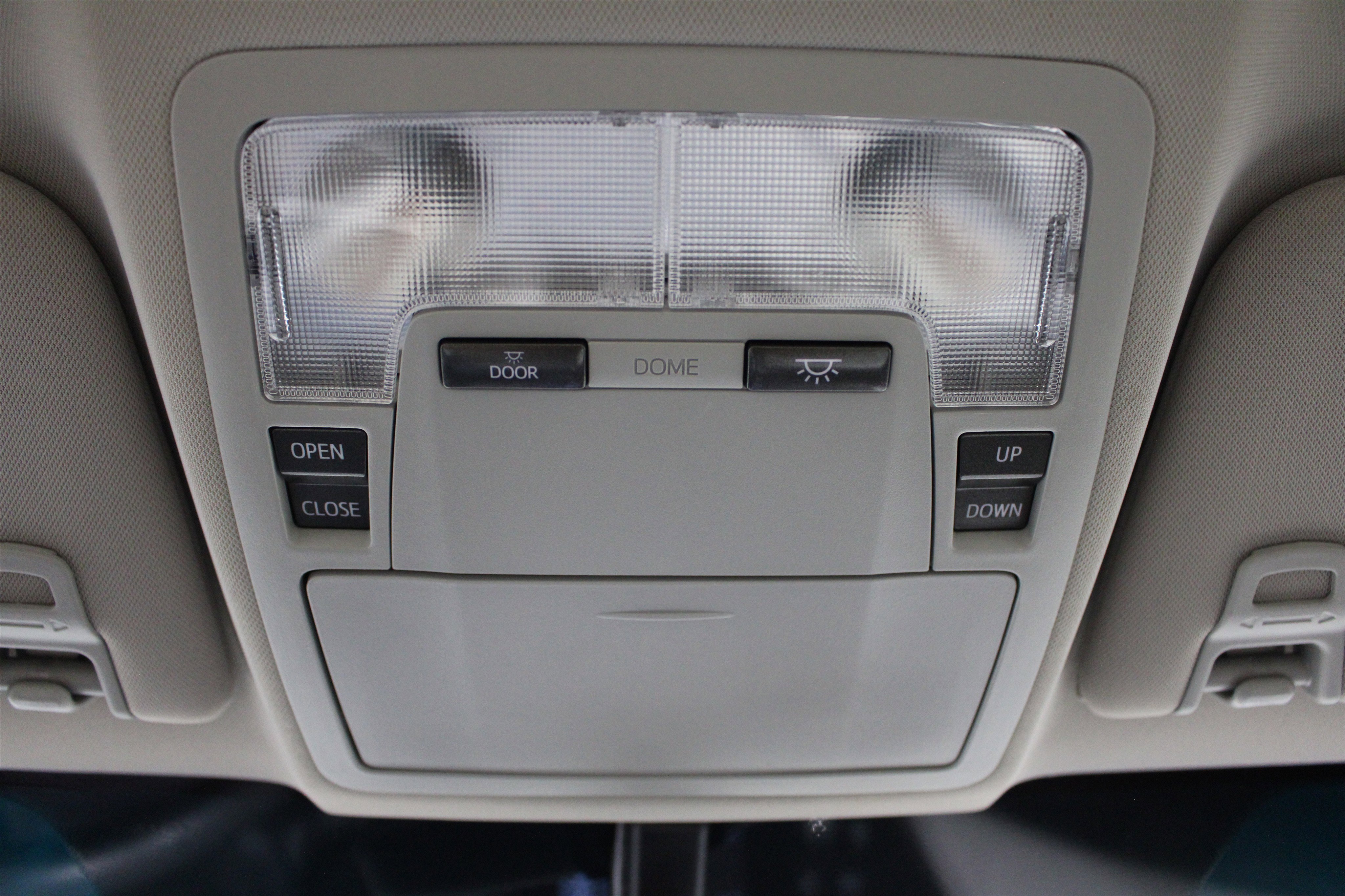 Used 2014 Toyota Avalon XLE Touring FWD image 18