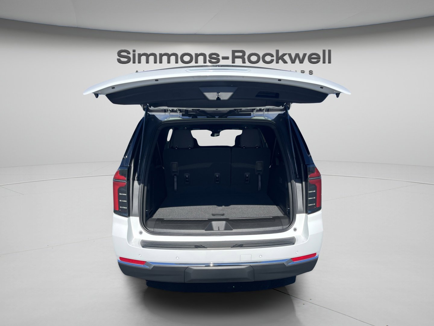 New 2026 Chevrolet Suburban LS image 10