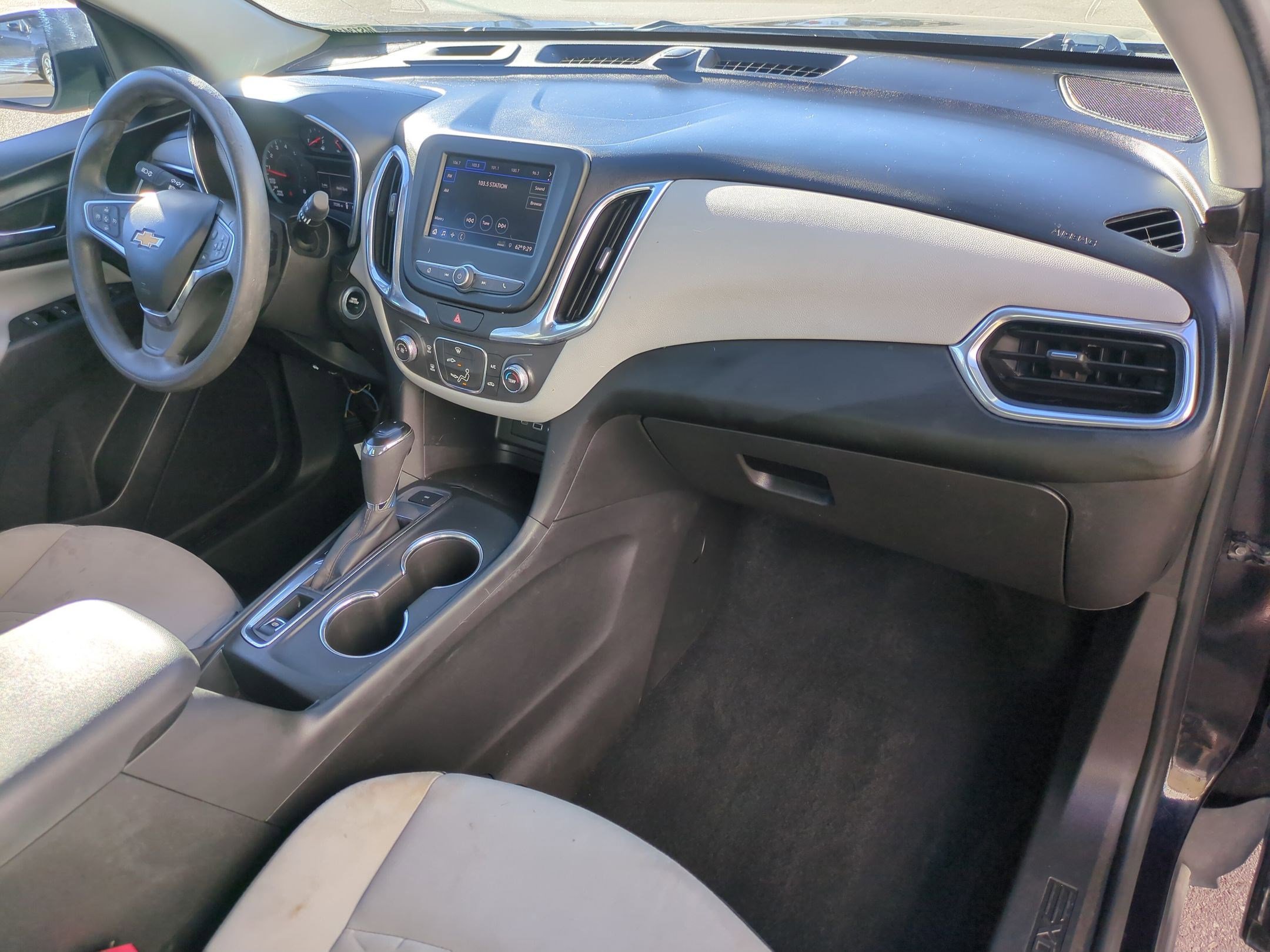 Used 2021 Chevrolet Equinox LS w/ LPO, Floor Liner Package image 33