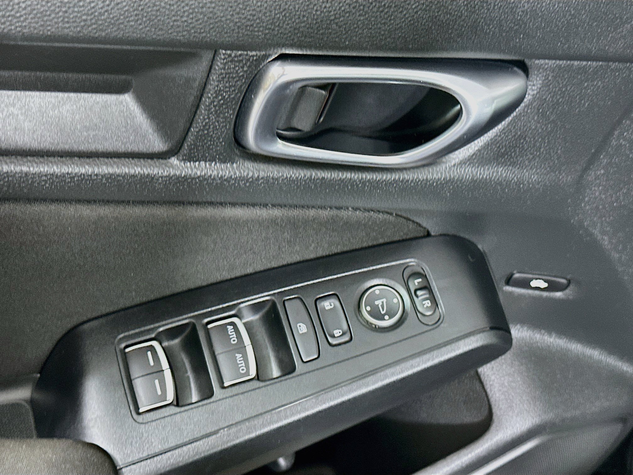 Used 2025 Honda Civic LX image 15