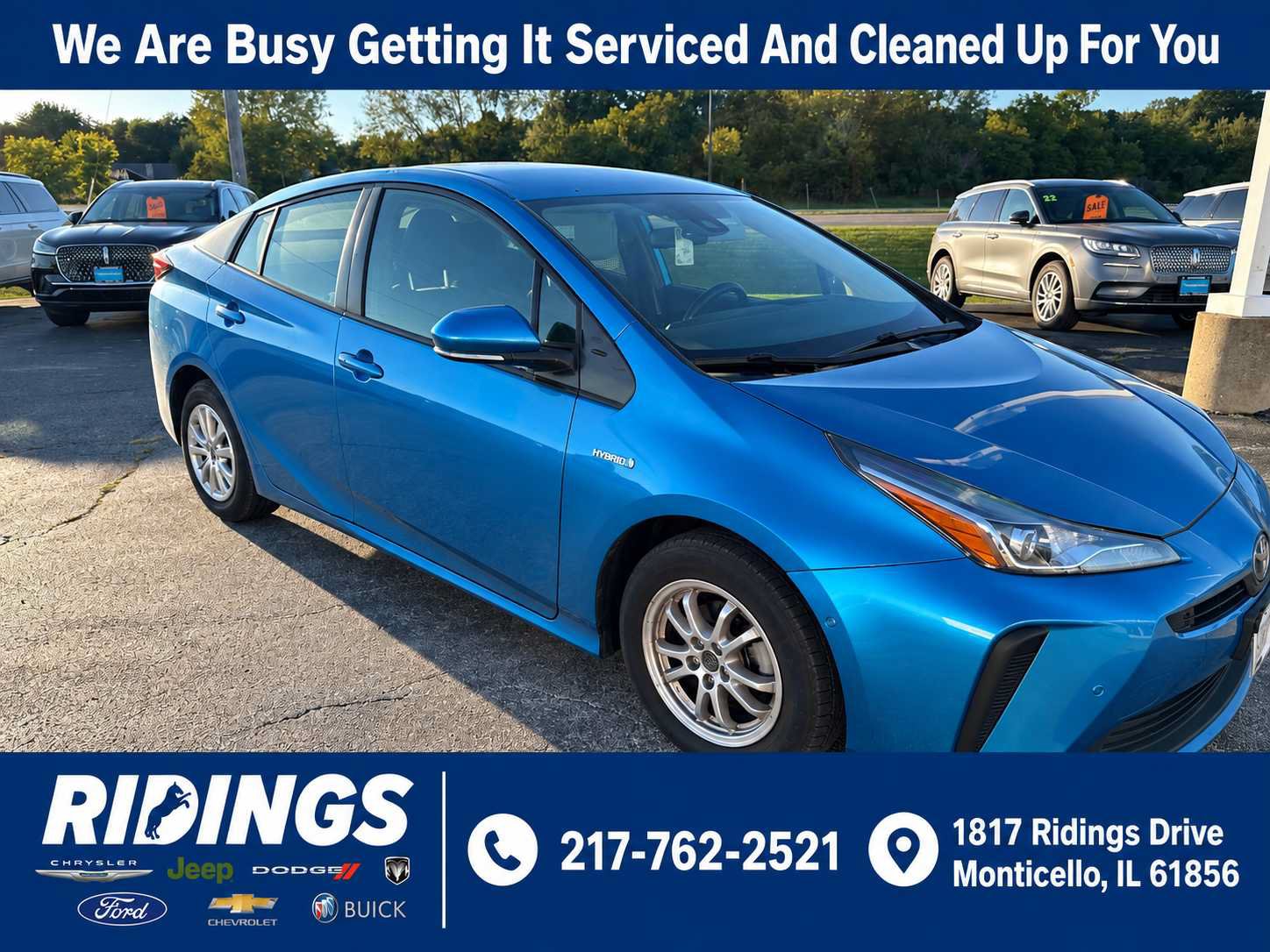 Used 2019 Toyota Prius LE FWD image 1