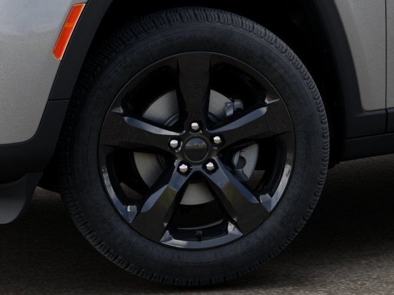 New 2026 Jeep Grand Cherokee Limited w/ Limited Altitude Package RWD image 8