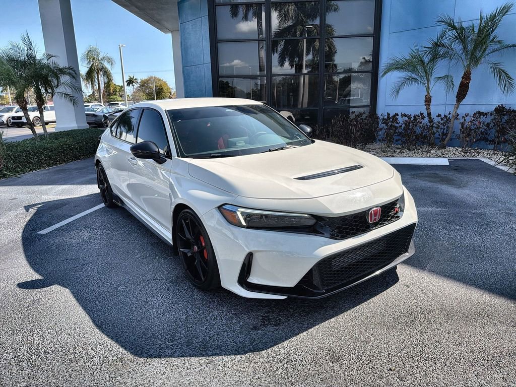 Used 2025 Honda Civic Type R image 2