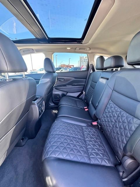 Certified 2024 Nissan Murano Platinum w/ Cargo Package image 28