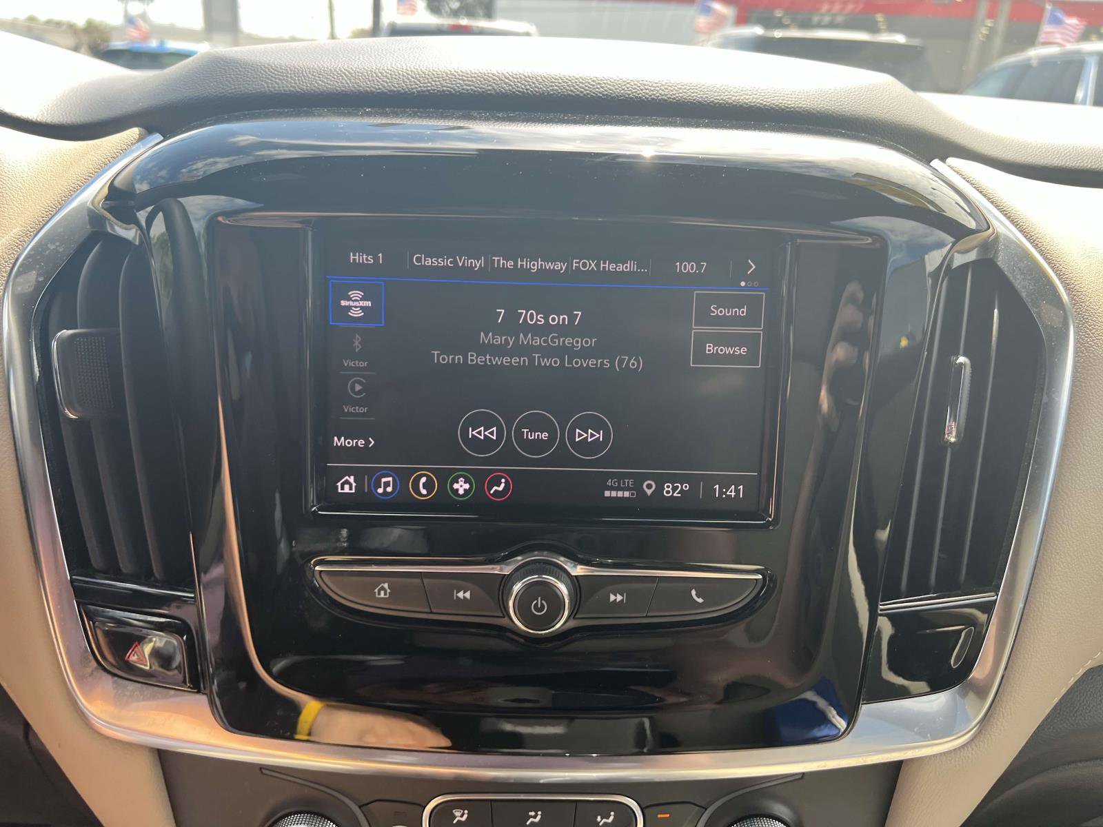 Used 2023 Chevrolet Traverse LS image 26