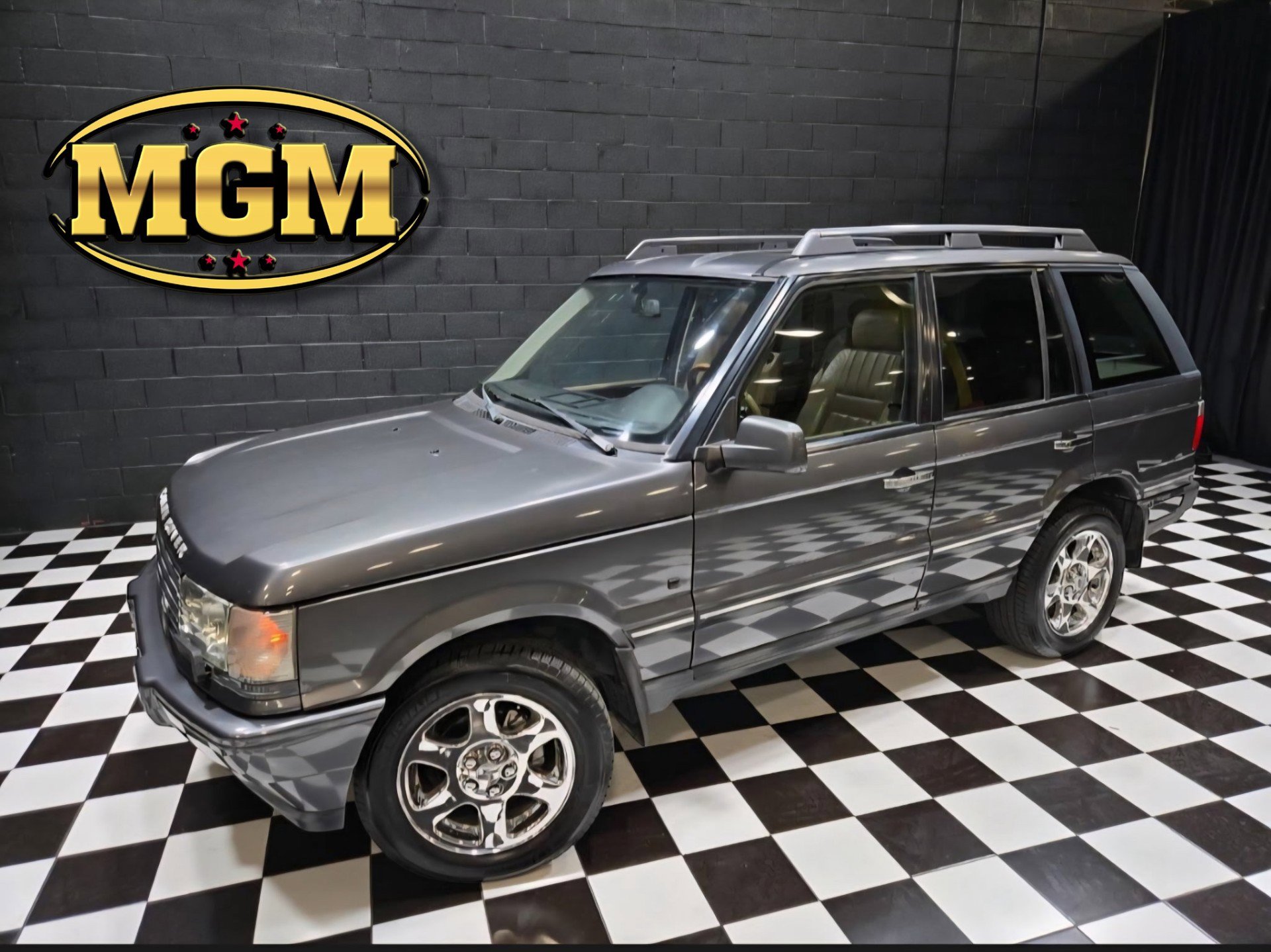 Used 2002 Land Rover Range Rover HSE image 1