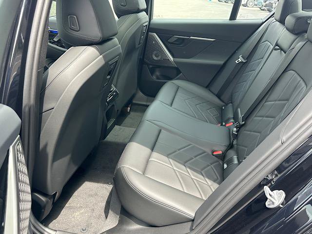 New 2027 BMW i5 xDrive40 AWD/4WD image 5
