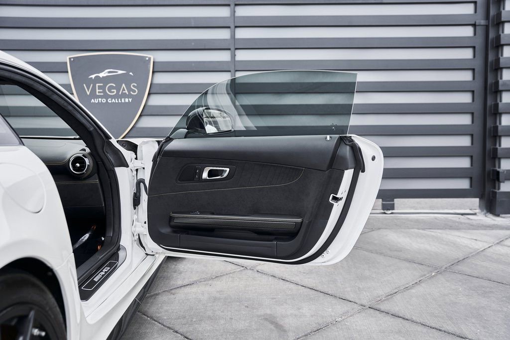 Used 2019 Mercedes-Benz AMG GT R image 41