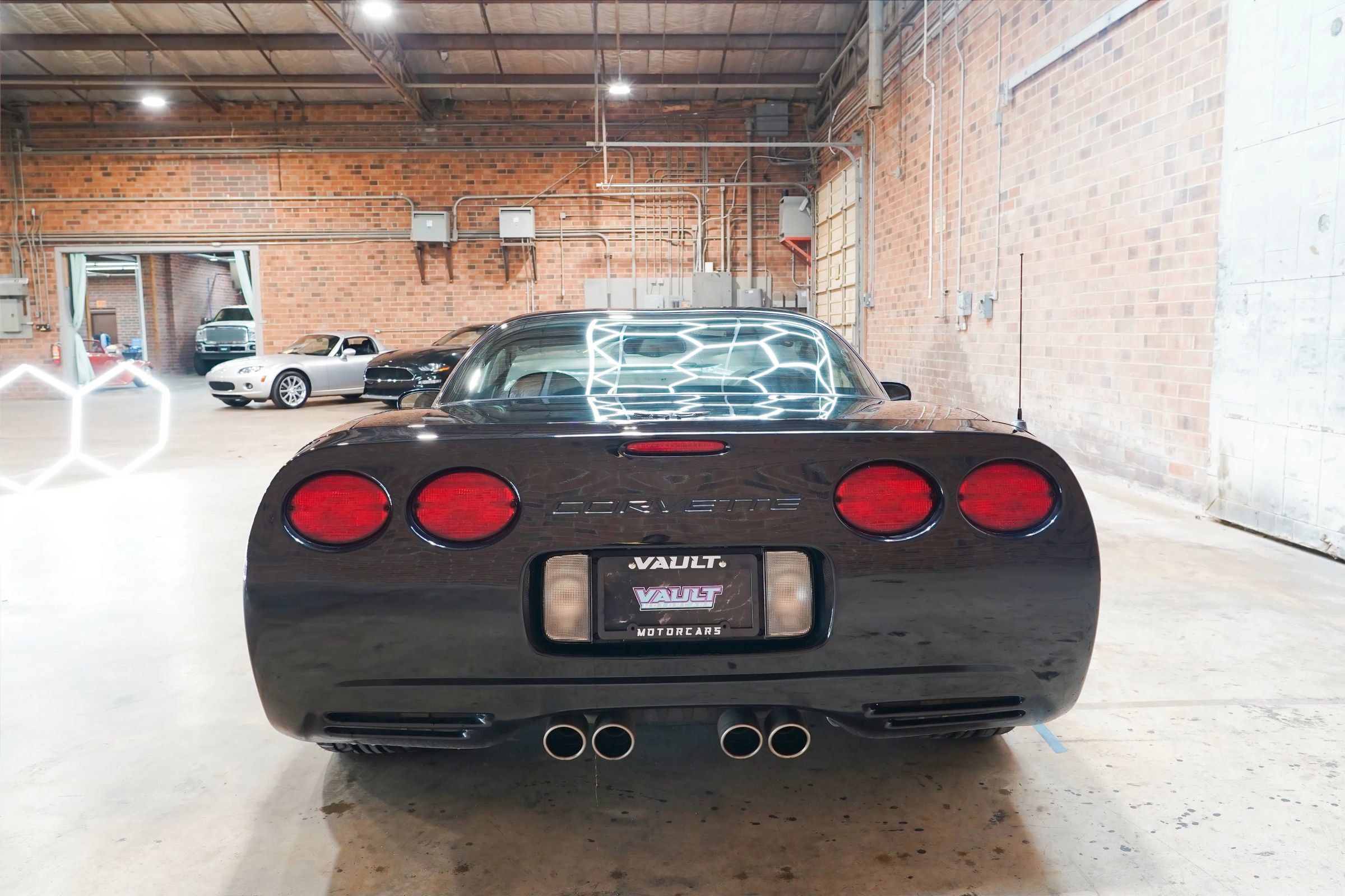 Used 2002 Chevrolet Corvette Z06 w/ Memory Pkg RWD image 13