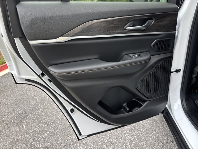 New 2026 Jeep Grand Cherokee Limited AWD/4WD image 19