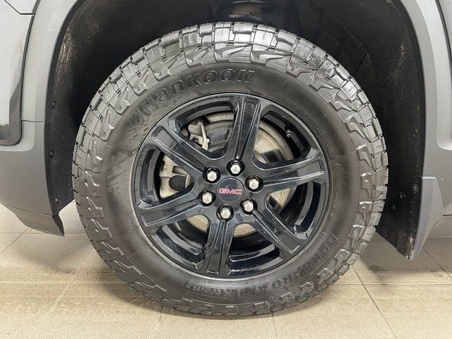 Used 2023 GMC Acadia AT4 w/ Trailering Package image 7