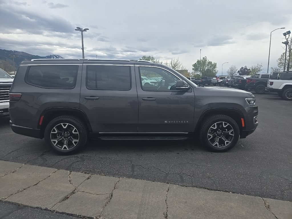 Used 2024 Jeep Wagoneer Series III AWD/4WD image 4