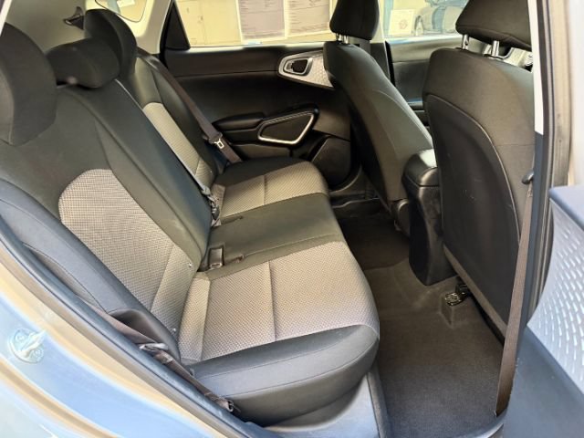 Used 2023 Kia Soul LX w/ Option Group 015 FWD image 18
