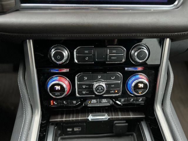 Used 2021 GMC Yukon Denali w/ Denali Premium Package image 25