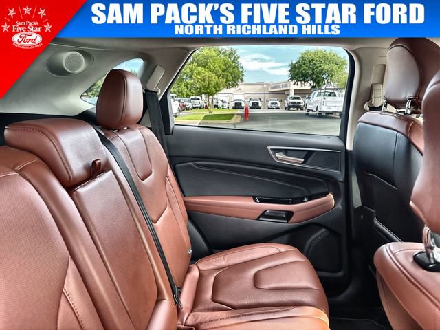 Used 2016 Ford Edge Titanium w/ Equipment Group 301A AWD/4WD image 16
