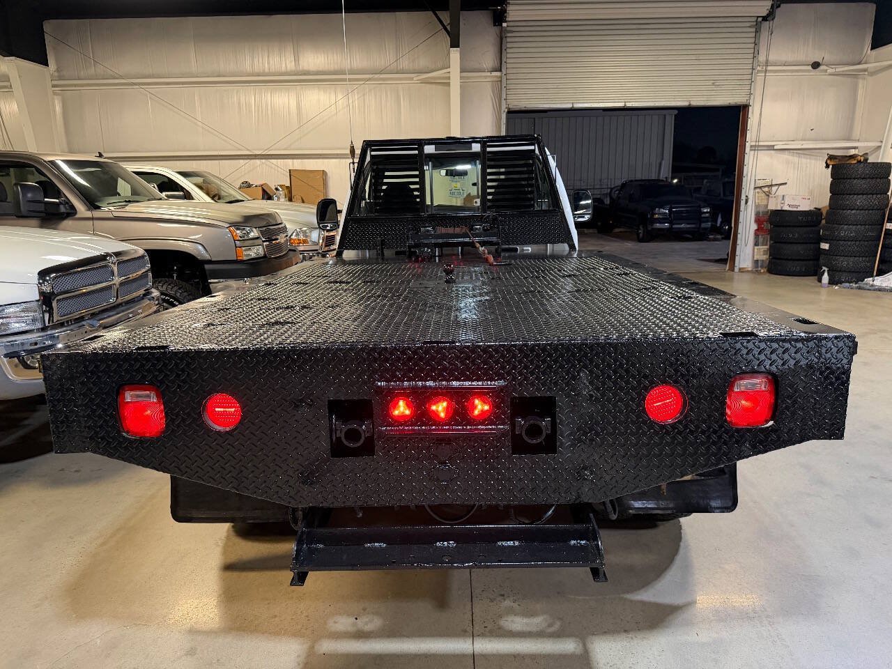Used 1999 Ford F350 4x4 Regular Cab DRW Super Duty image 17
