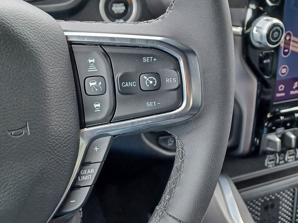 Used 2026 RAM 1500 Laramie AWD/4WD image 19