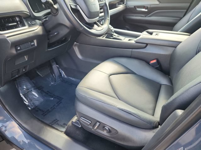 Used 2025 Toyota Grand Highlander FWD image 20