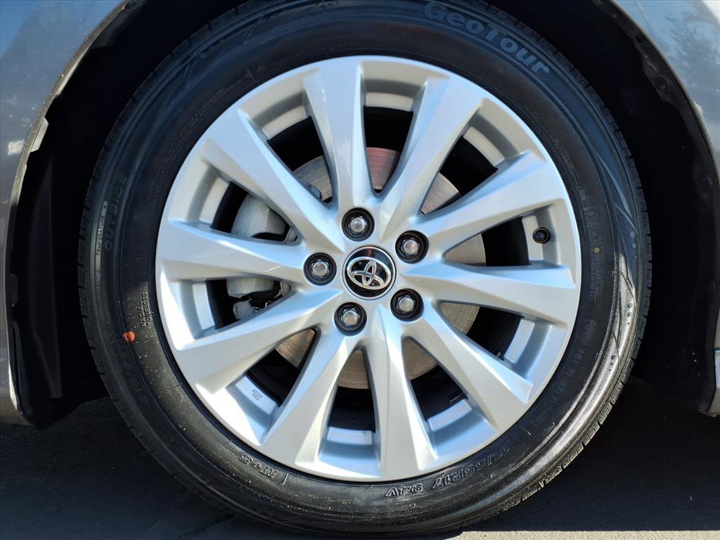 Used 2020 Toyota Camry LE image 13