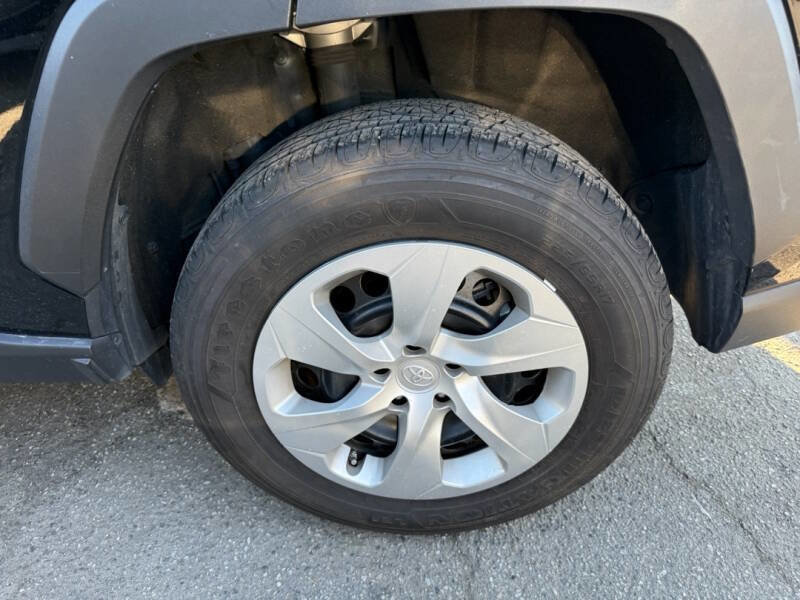 Used 2023 Toyota RAV4 LE image 26