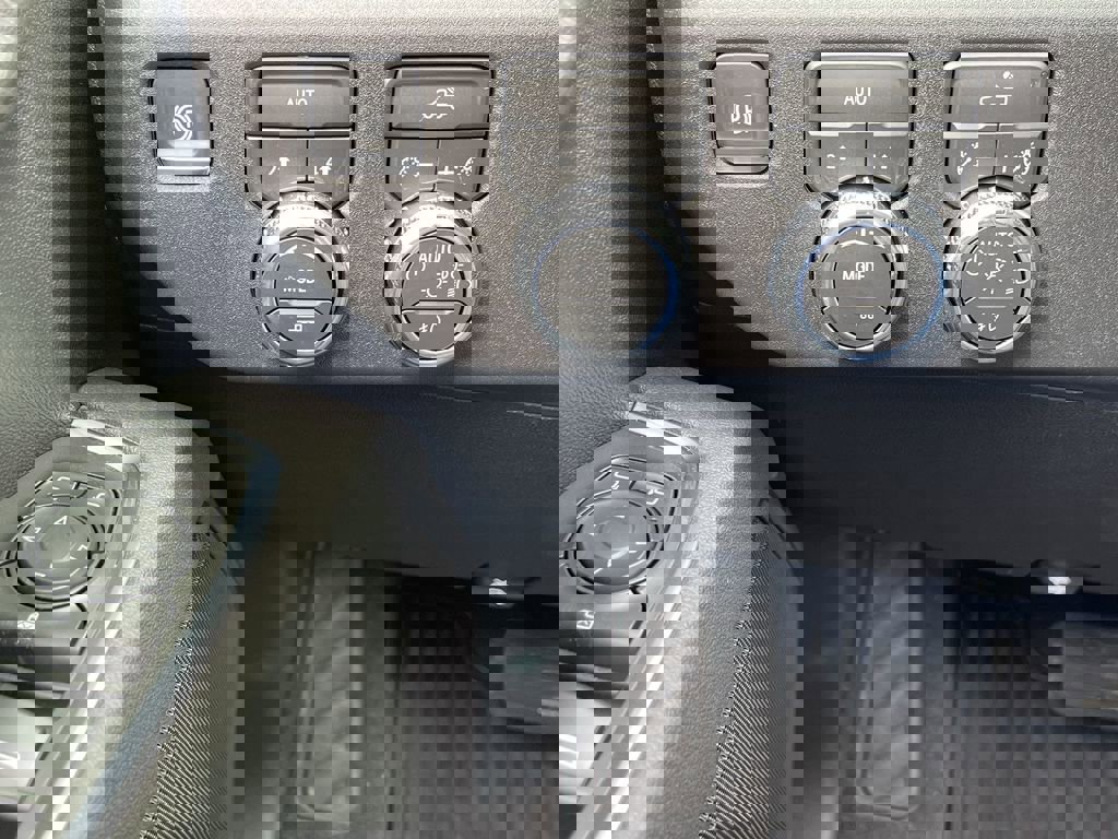 New 2026 GMC Sierra 1500 Elevation image 18