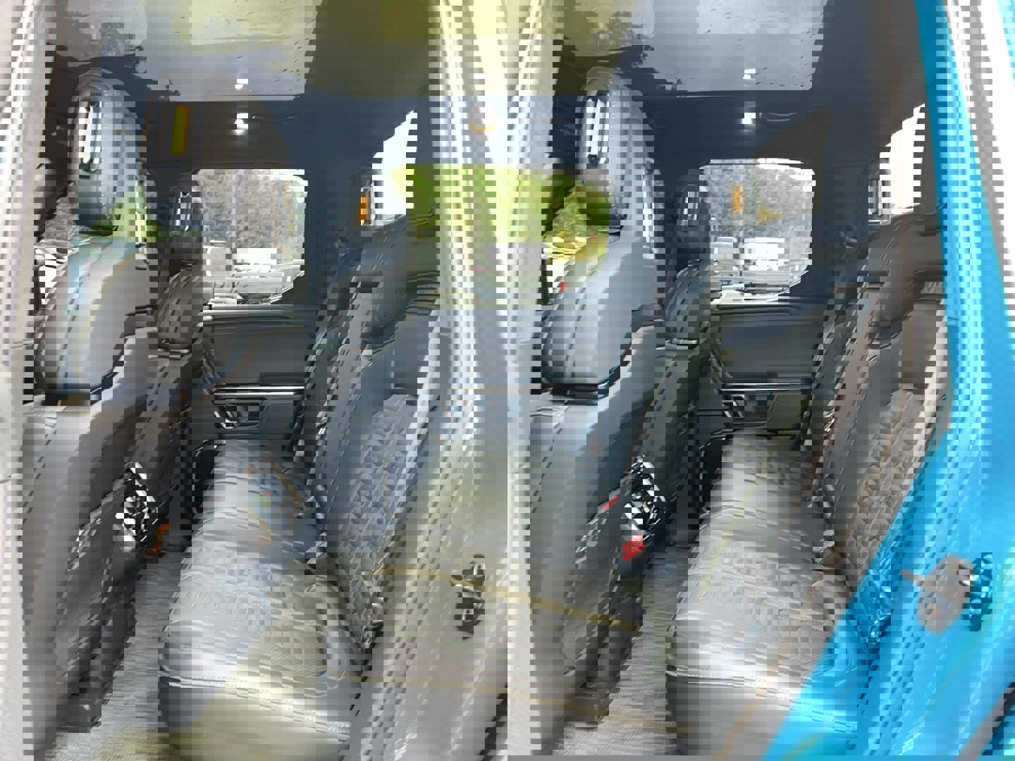 Used 2024 Rivian R1T Adventure image 27