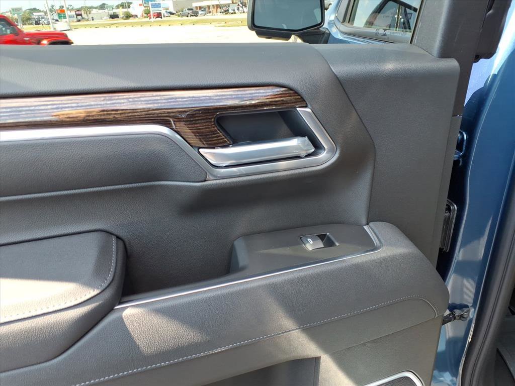 New 2026 GMC Sierra 1500 Elevation w/ Elevation Premium Package image 6