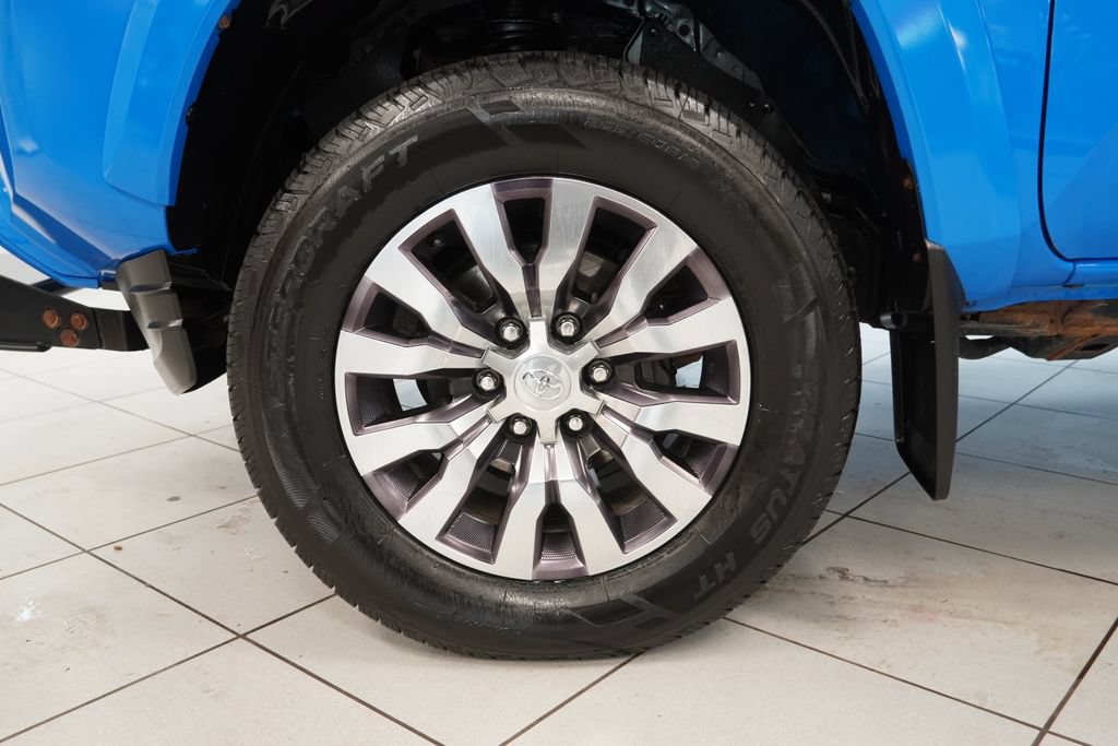 Used 2021 Toyota Tacoma Limited AWD/4WD image 16