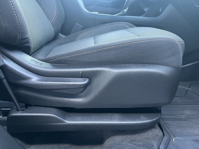 Used 2020 Chevrolet Traverse LT w/ Driver Confidence II Package image 30