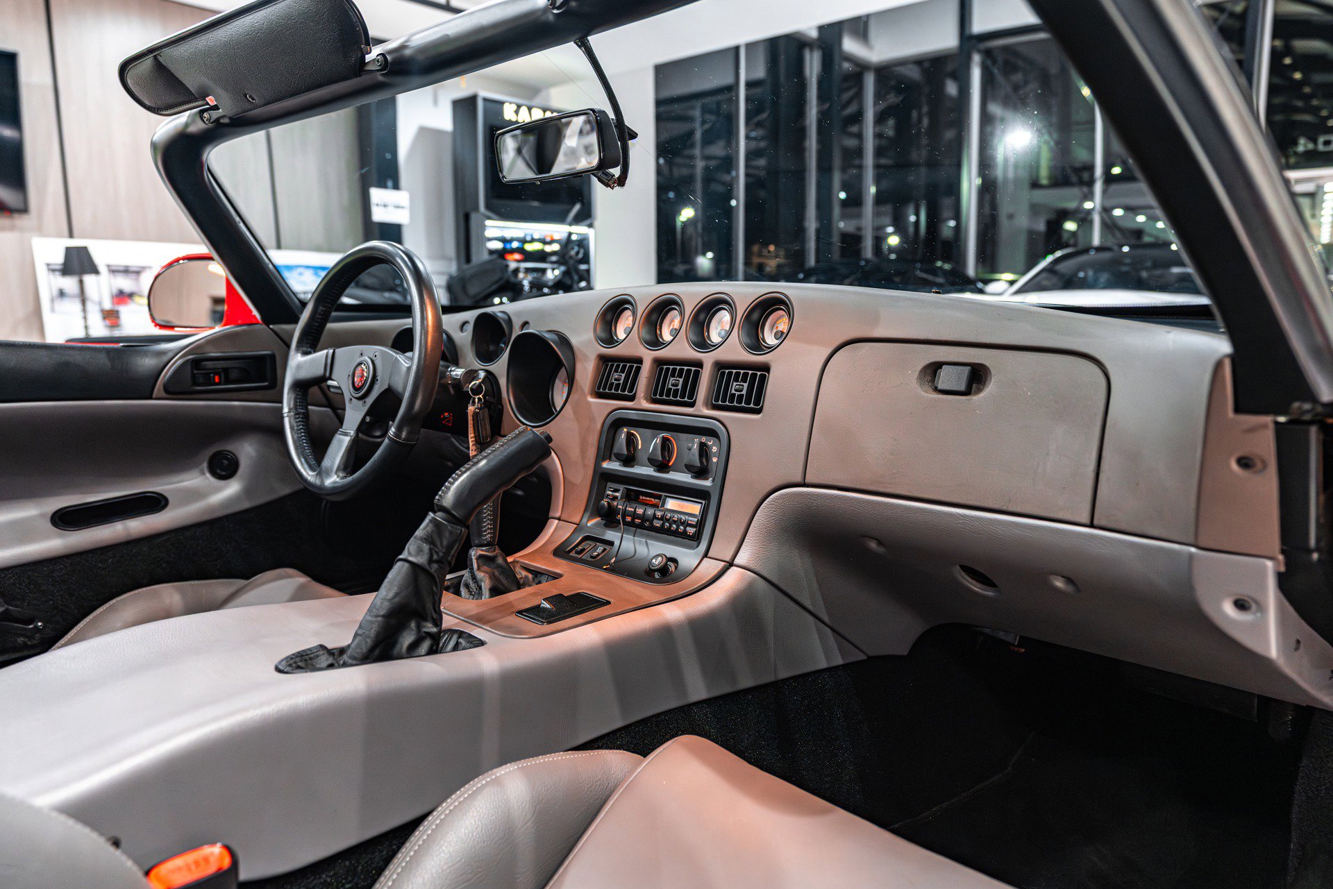 Used 1993 Dodge Viper RT/10 image 22