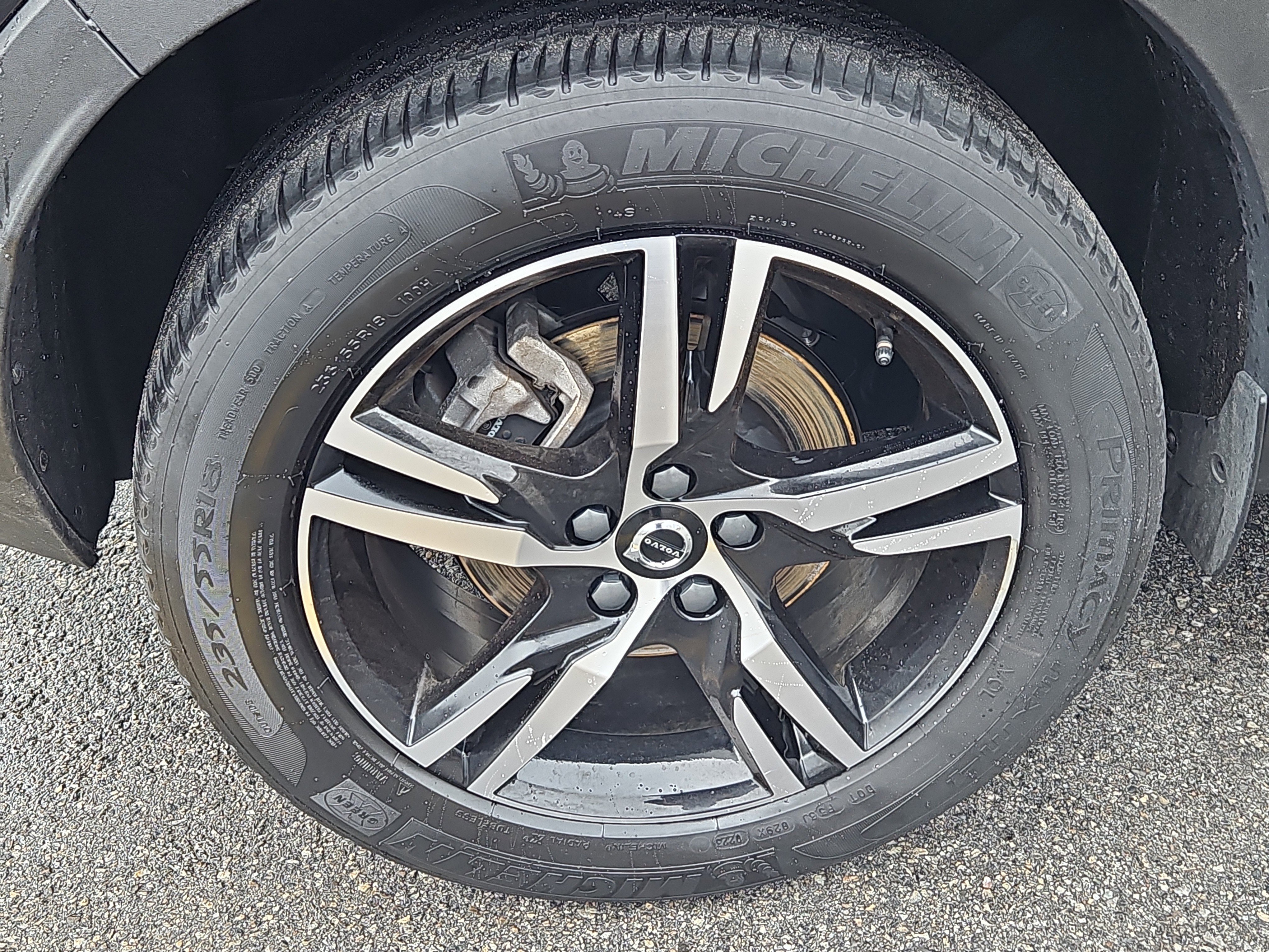 Certified 2023 Volvo XC40 B5 Plus w/ Climate Package image 30