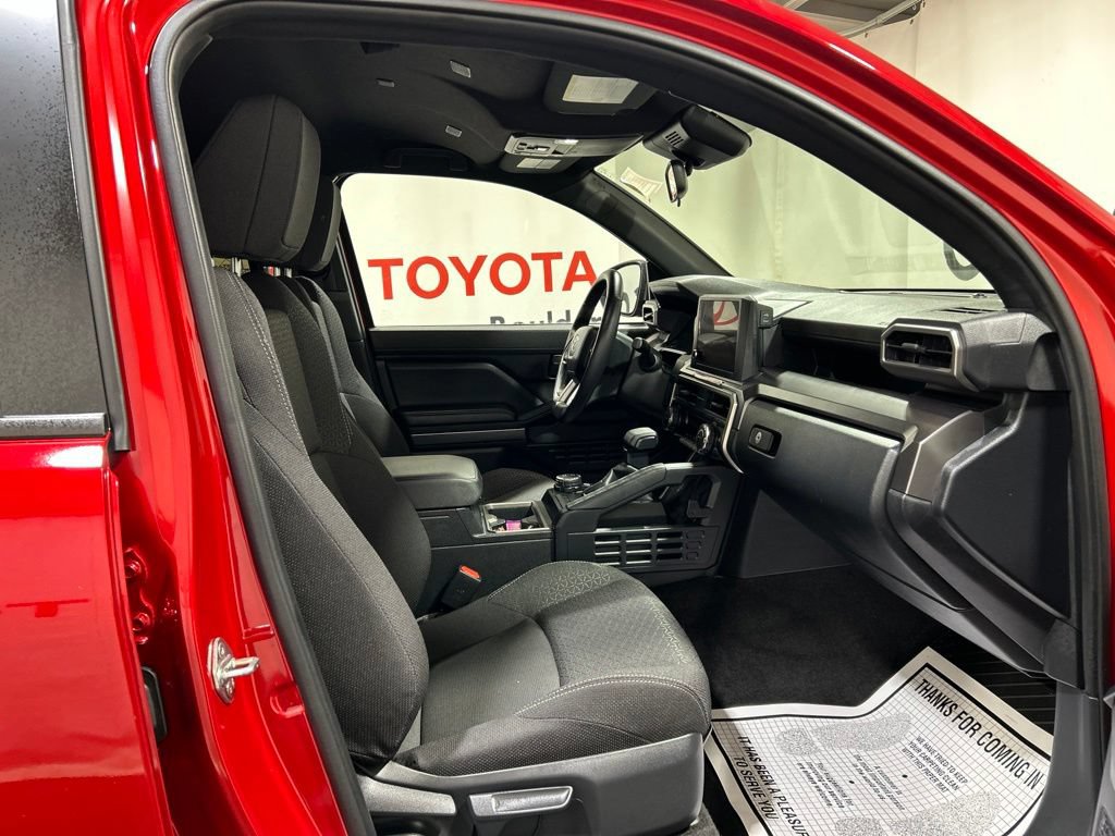 Used 2025 Toyota 4Runner SR5 AWD/4WD image 11