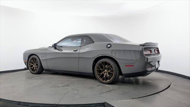 Used 2017 Dodge Challenger R/T w/ Driver Convenience Group RWD image 6