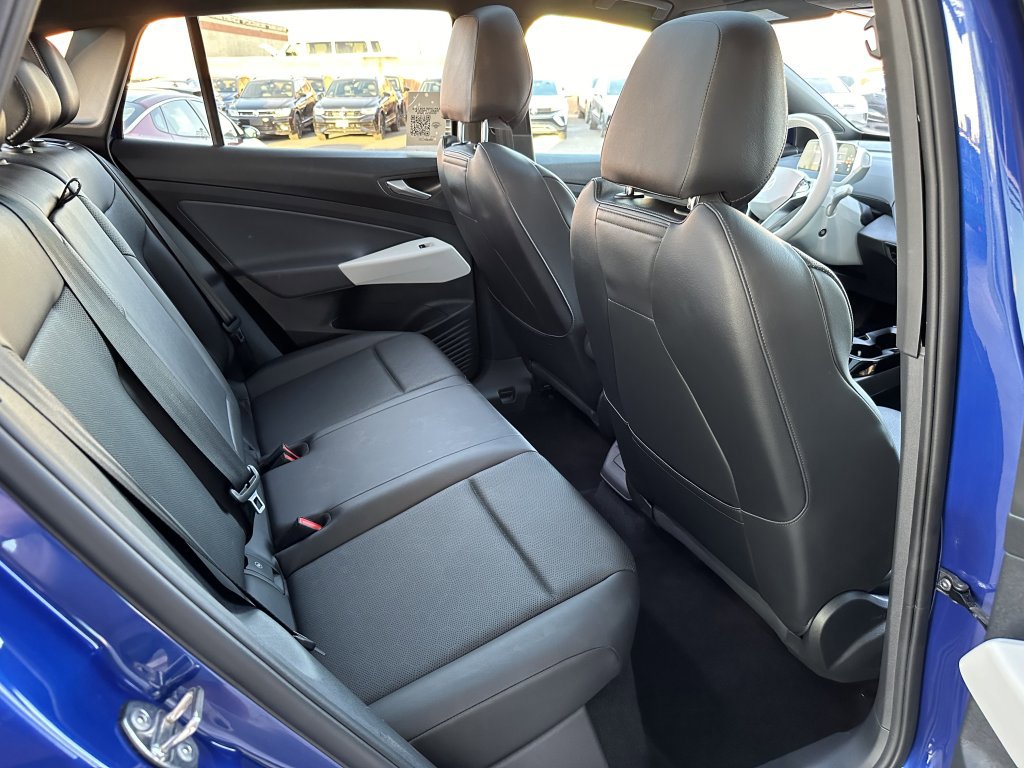 Used 2021 Volkswagen ID.4 1st Edition image 33