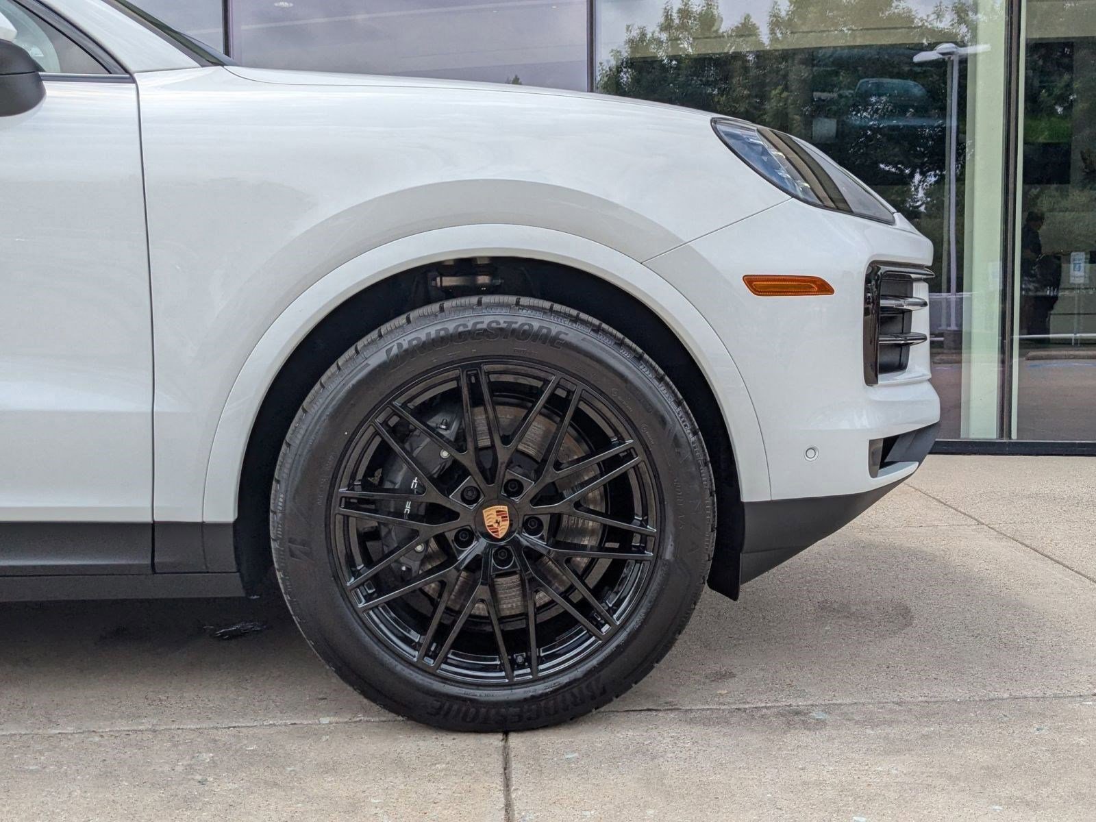 Certified 2025 Porsche Cayenne image 11