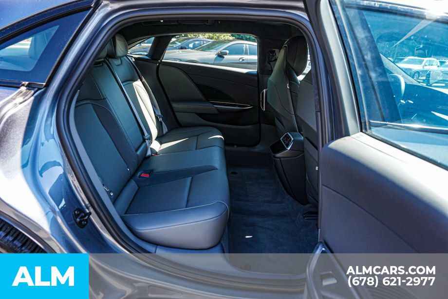 Used 2024 Lucid Air Pure RWD image 21