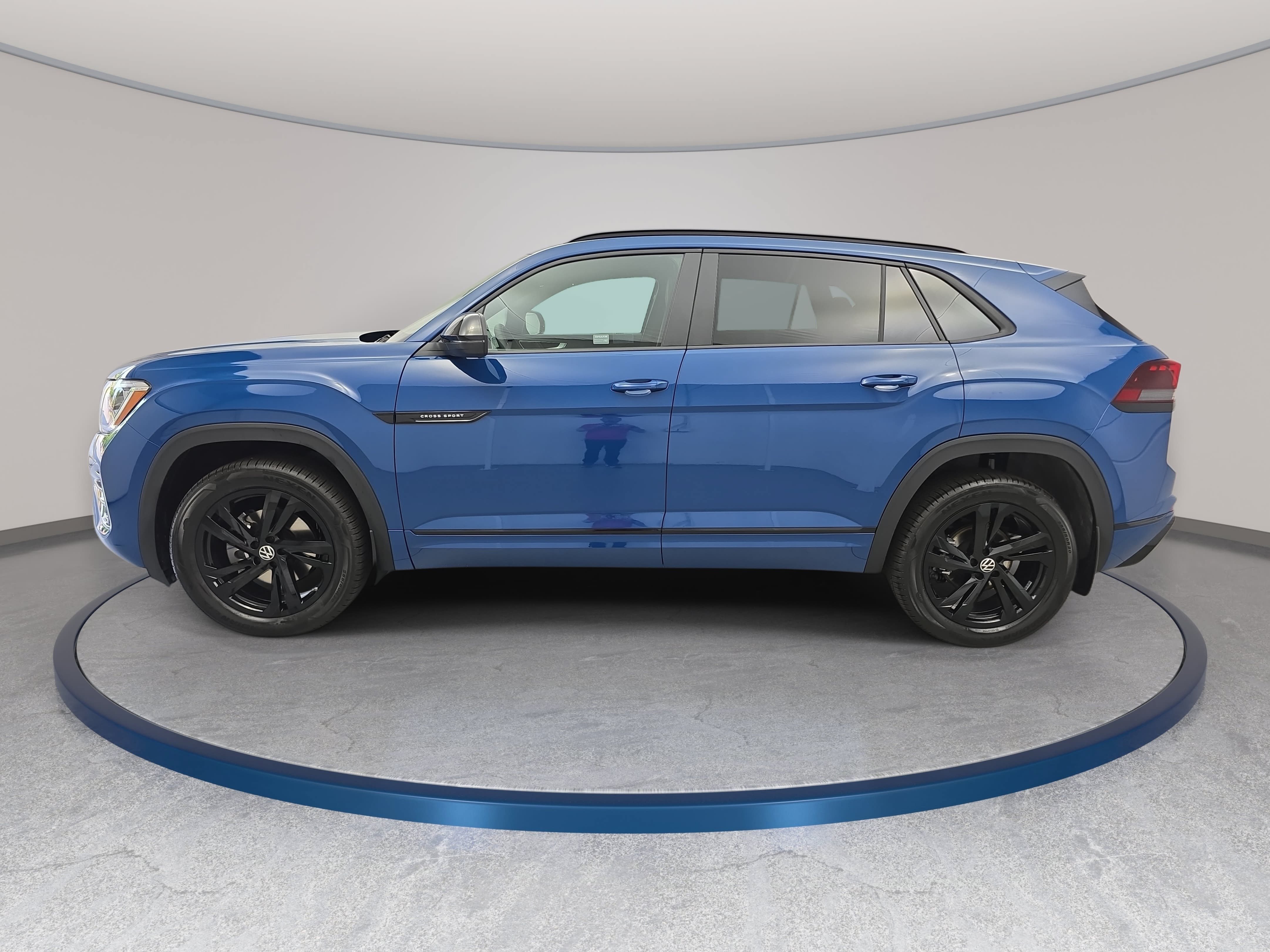 New 2026 Volkswagen Atlas Cross Sport SEL R-Line AWD/4WD image 8