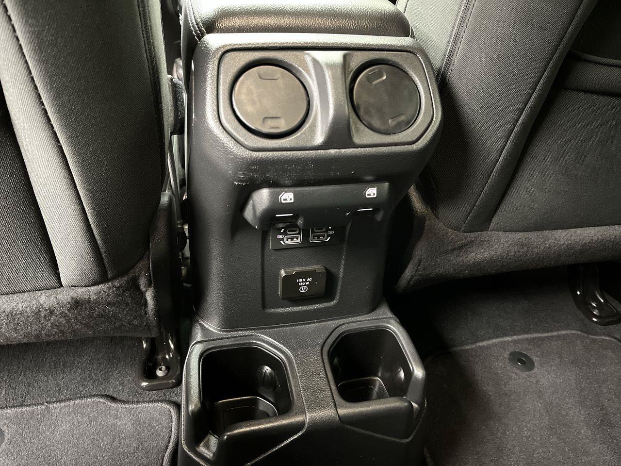 Used 2022 Jeep Wrangler Unlimited Sahara w/ Cold Weather Group AWD/4WD image 12