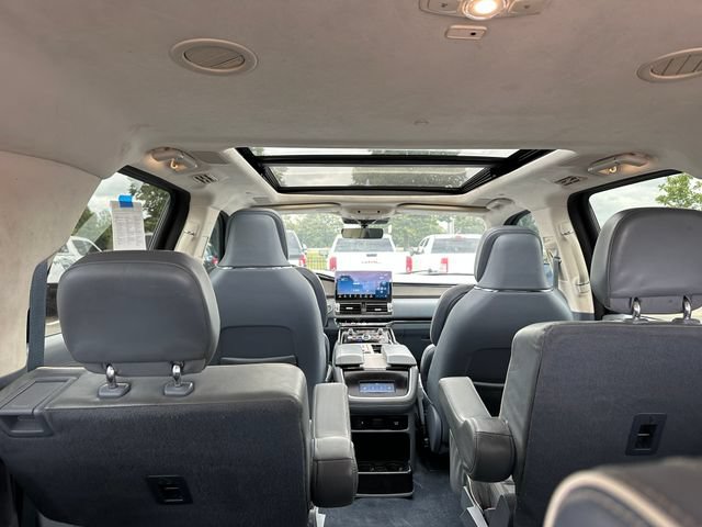 Used 2023 Lincoln Navigator L Black Label AWD/4WD image 14