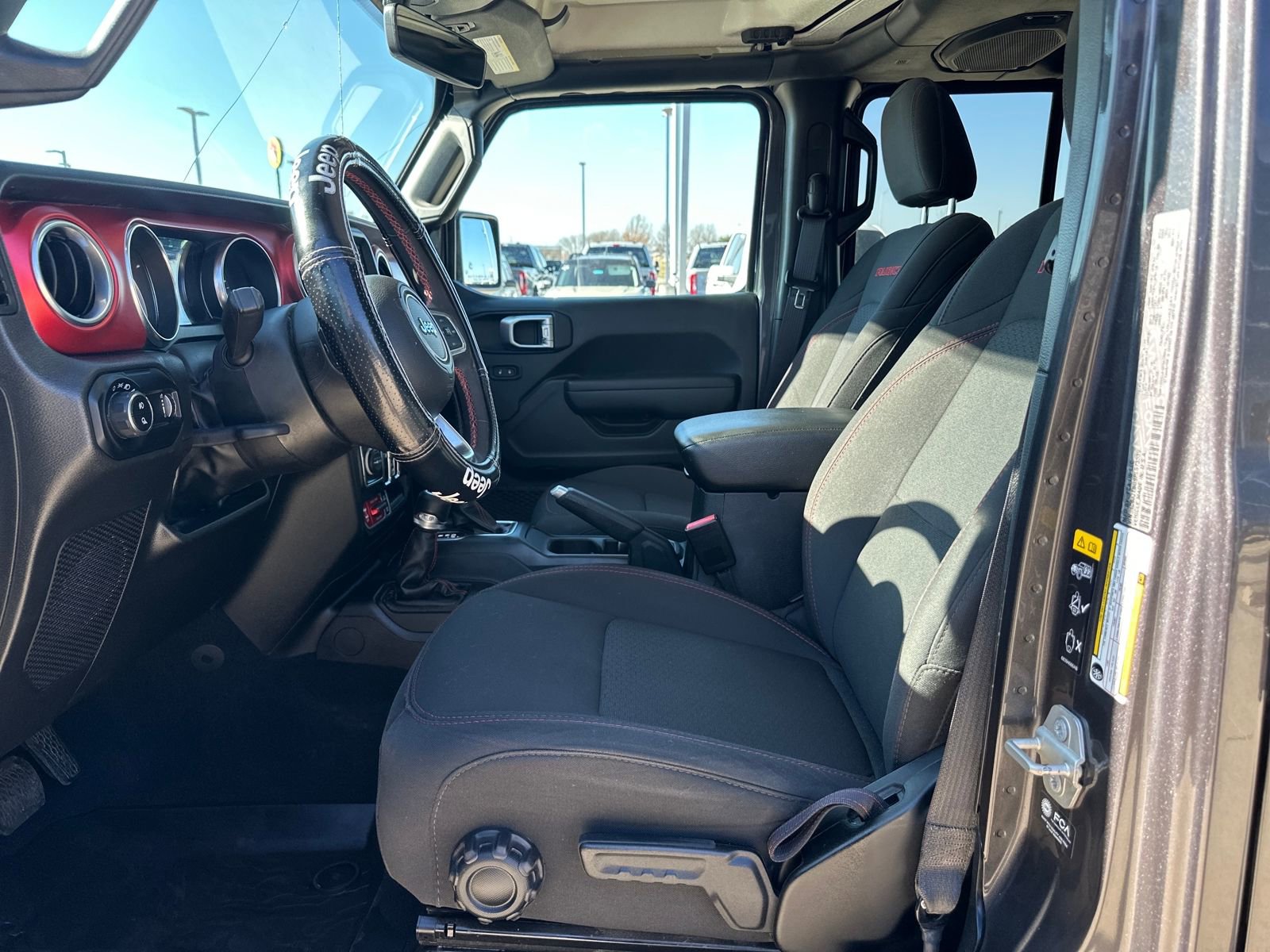 Used 2023 Jeep Gladiator Rubicon w/ Cold Weather Group image 9