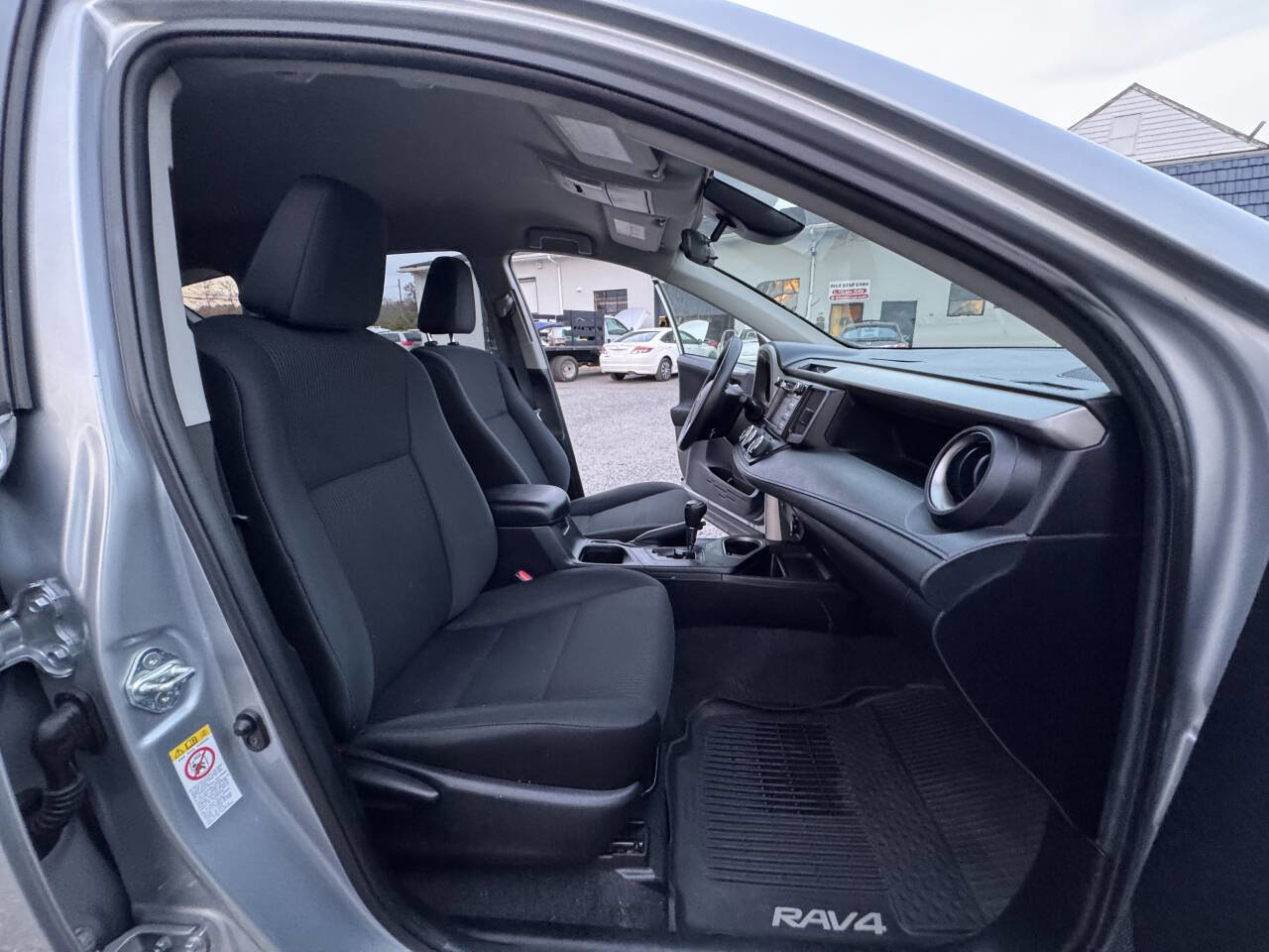 Used 2018 Toyota RAV4 LE w/ All Weather Liner Package image 60