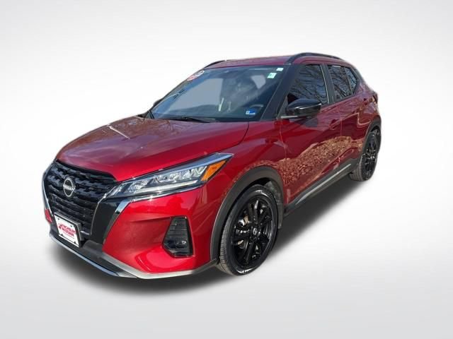 Used 2023 Nissan Kicks SR image 2