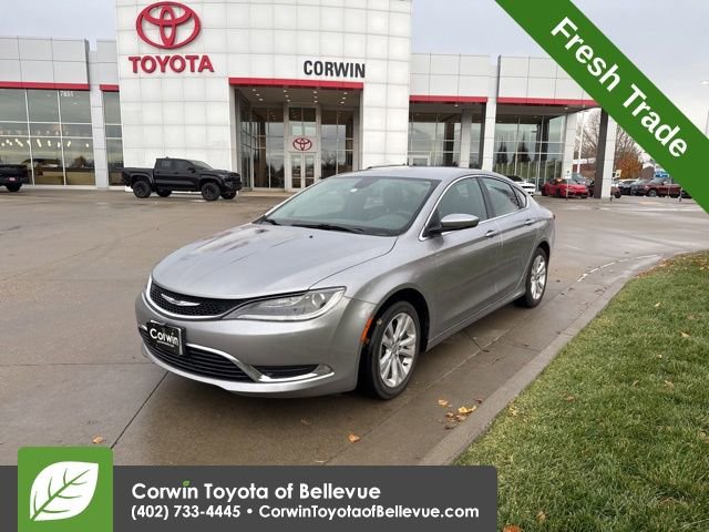Used 2016 Chrysler 200 Limited image 12
