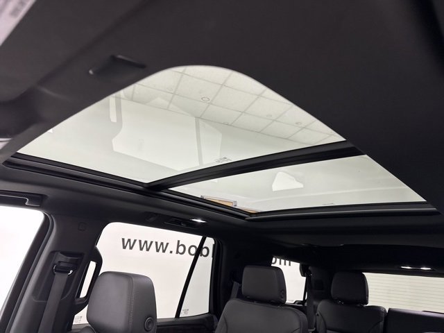 Used 2021 Chevrolet Tahoe Z71 image 23