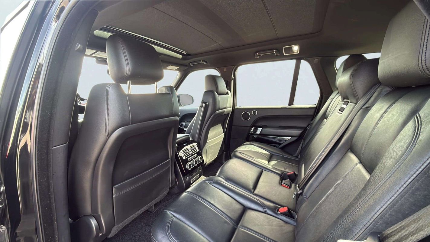 Used 2016 Land Rover Range Rover image 16