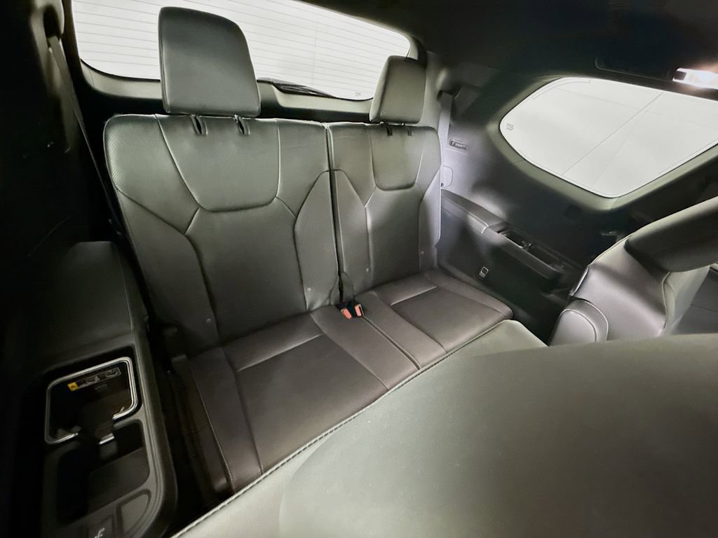 Used 2026 Lexus TX 500h AWD w/ Technology Package image 27