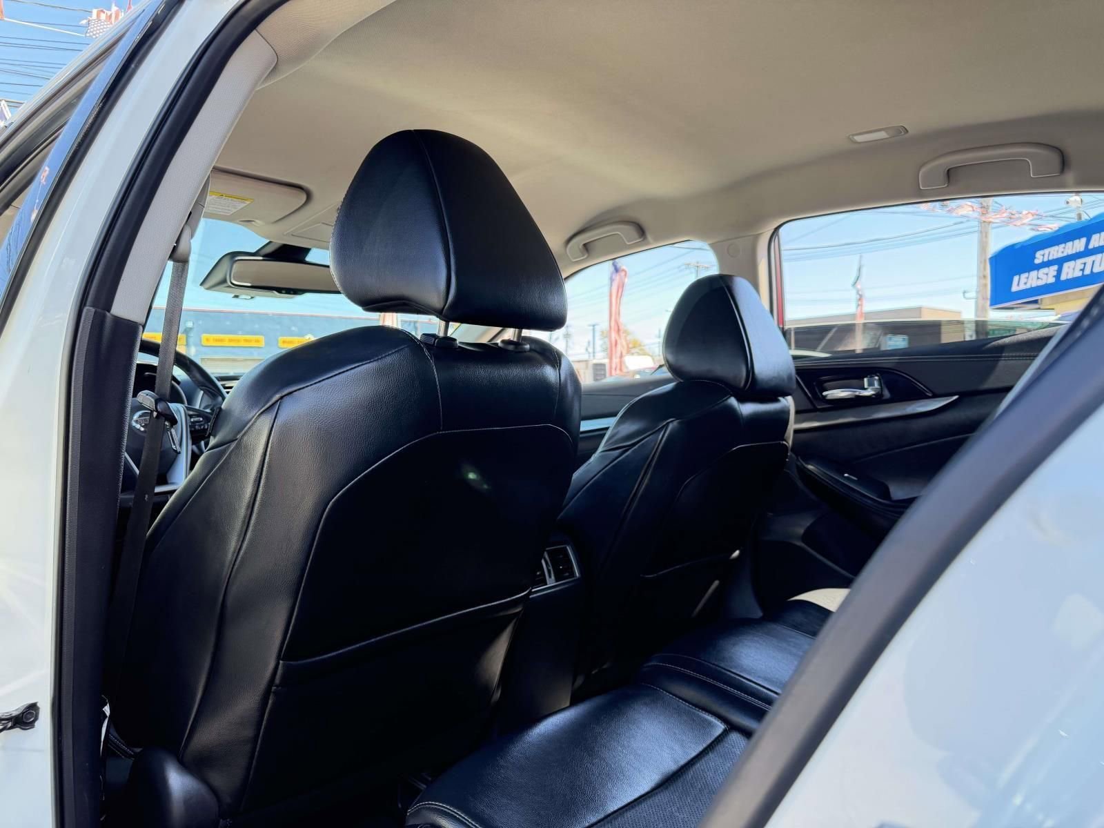 Used 2021 Nissan Maxima 3.5 SV w/ Floor Mat Group FWD image 23
