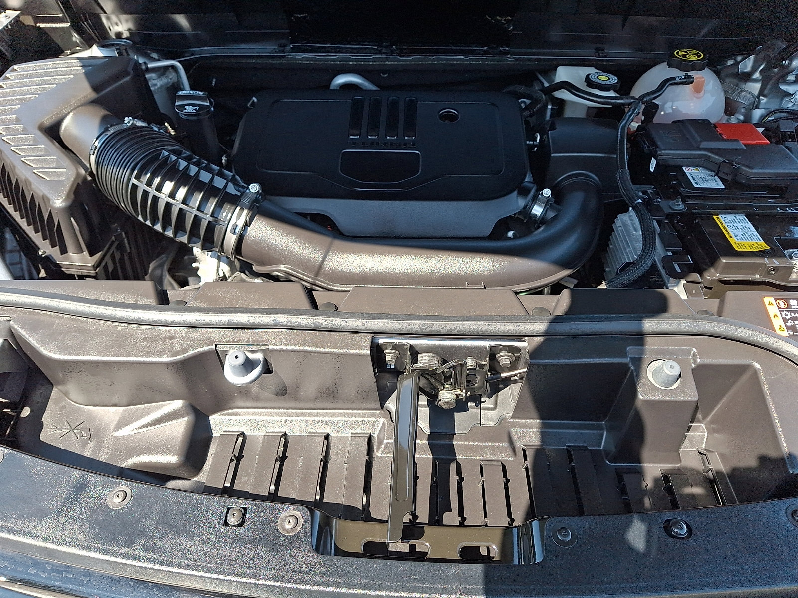 Used 2023 GMC Acadia SLT w/ Elevation Edition image 30